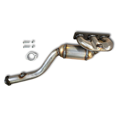 2001 to 2005 BMW 325i 2.5L Front Catalytic Converter BANK 1