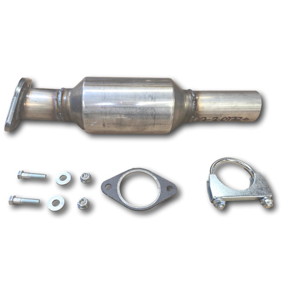 Hyundai Santa Fe SPORT 13-18 UNDERBODY Catalytic Converter 2.4L 4cyl