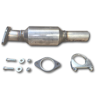 Hyundai Santa Fe SPORT 13-18 UNDERBODY Catalytic Converter 2.4L 4cyl