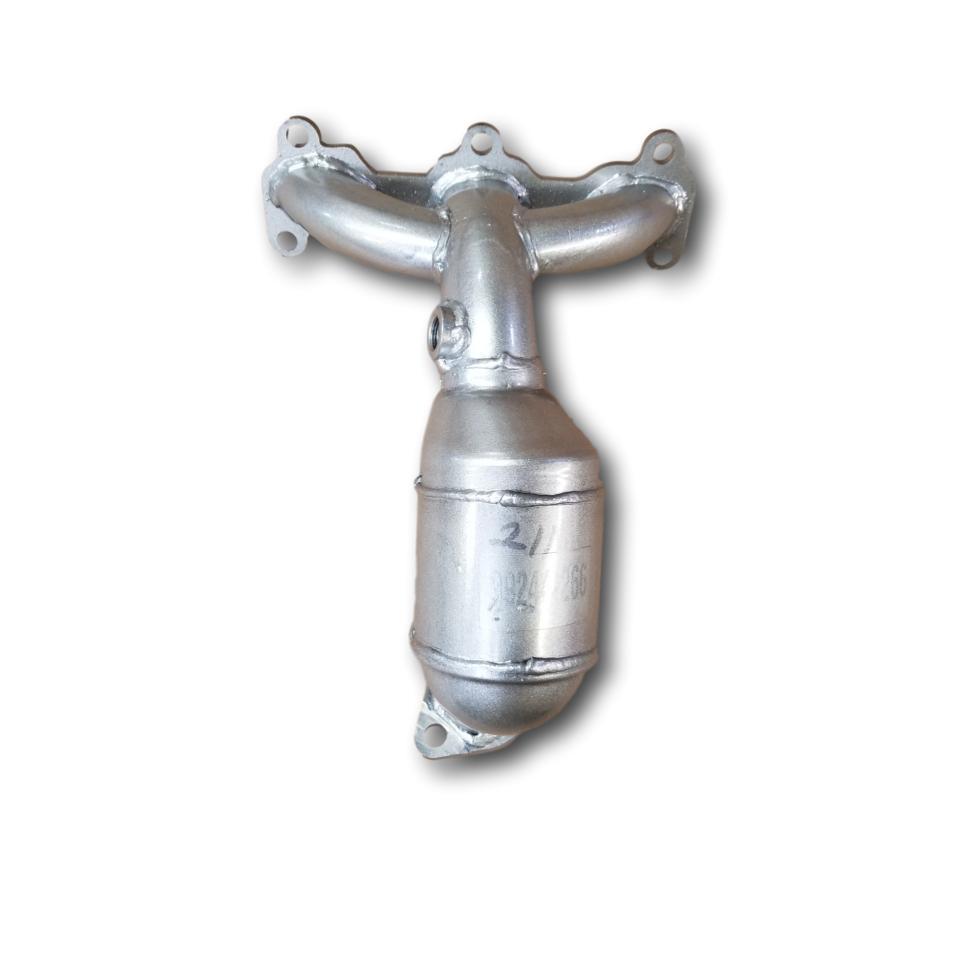 Hyundai Santa FE 2.7L Bank 1 Catalytic Converter Full Product View 