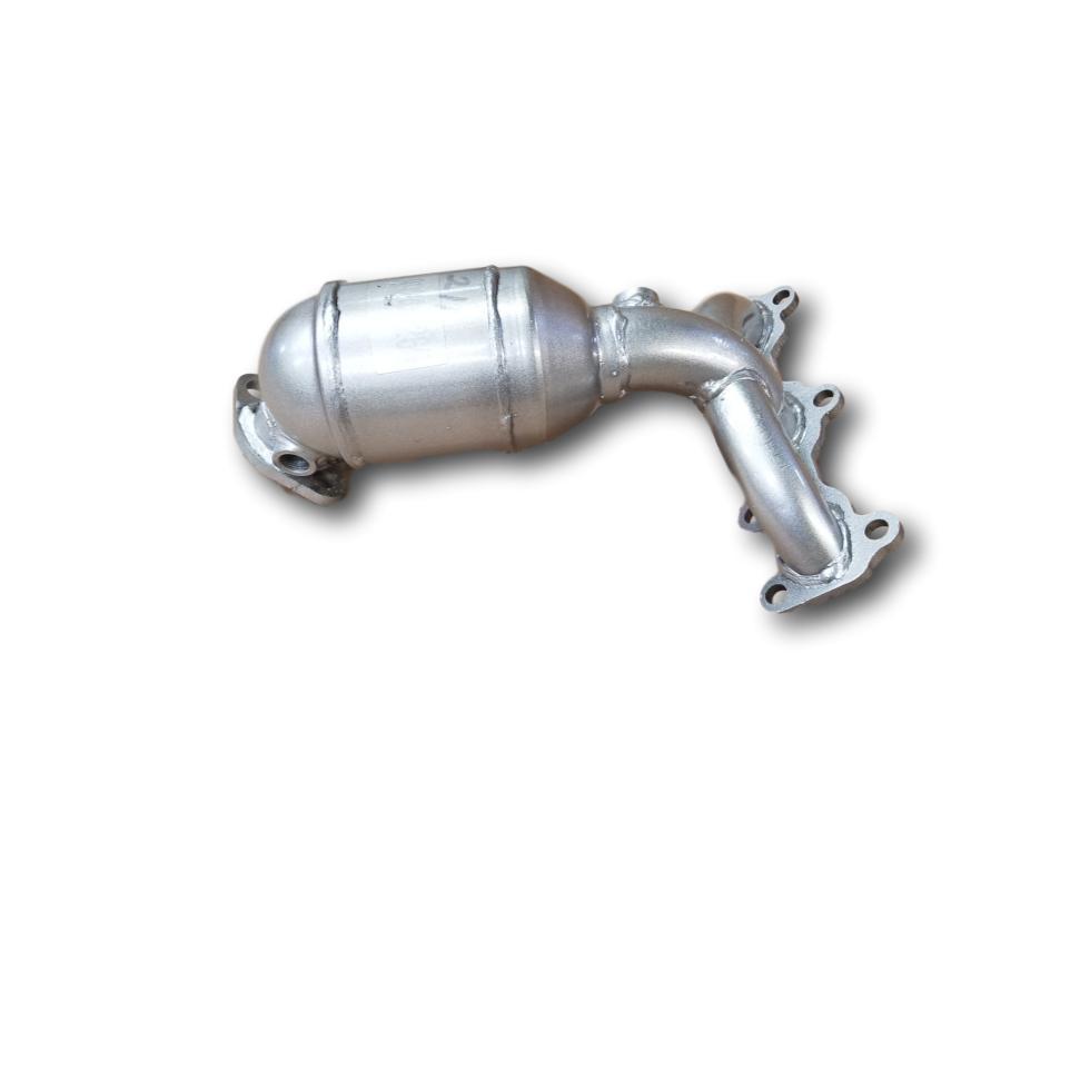 Hyundai Santa FE 2.7L Bank 1 Catalytic Converter Left Side View