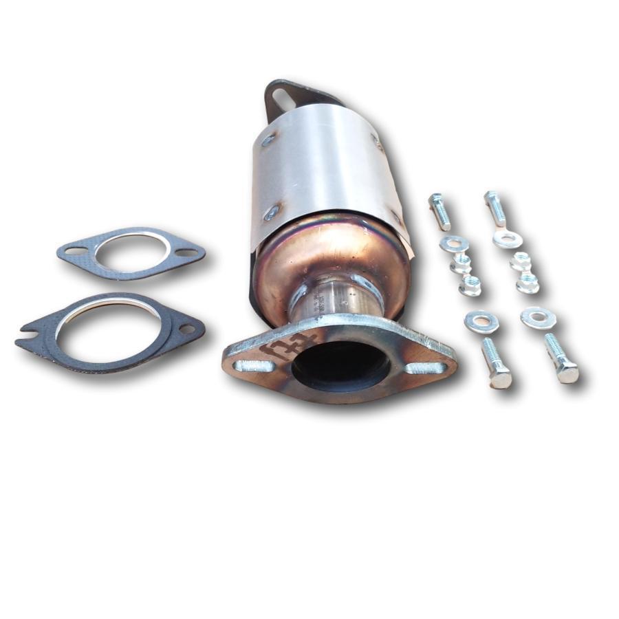 Kia Sorento 2011-2013 Rear UNDERBODY Catalytic Converter 2.4L 4cyl